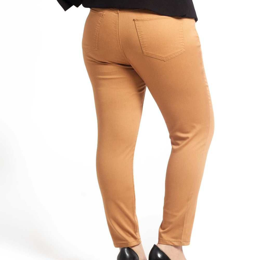 OLGYN Women’s Stretch Ankle Plus Size Camel Pant - Picture 2 of 5
